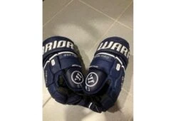 Gants Warrior CHL Occasion QR5 PRO Ou QRE10 -Hockey Fournitures Boutique gants warrior chl occasion qr5 pro ou qre10 1 6